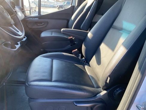 Used 2024 Mercedes-Benz Sprinter 2500 image 14