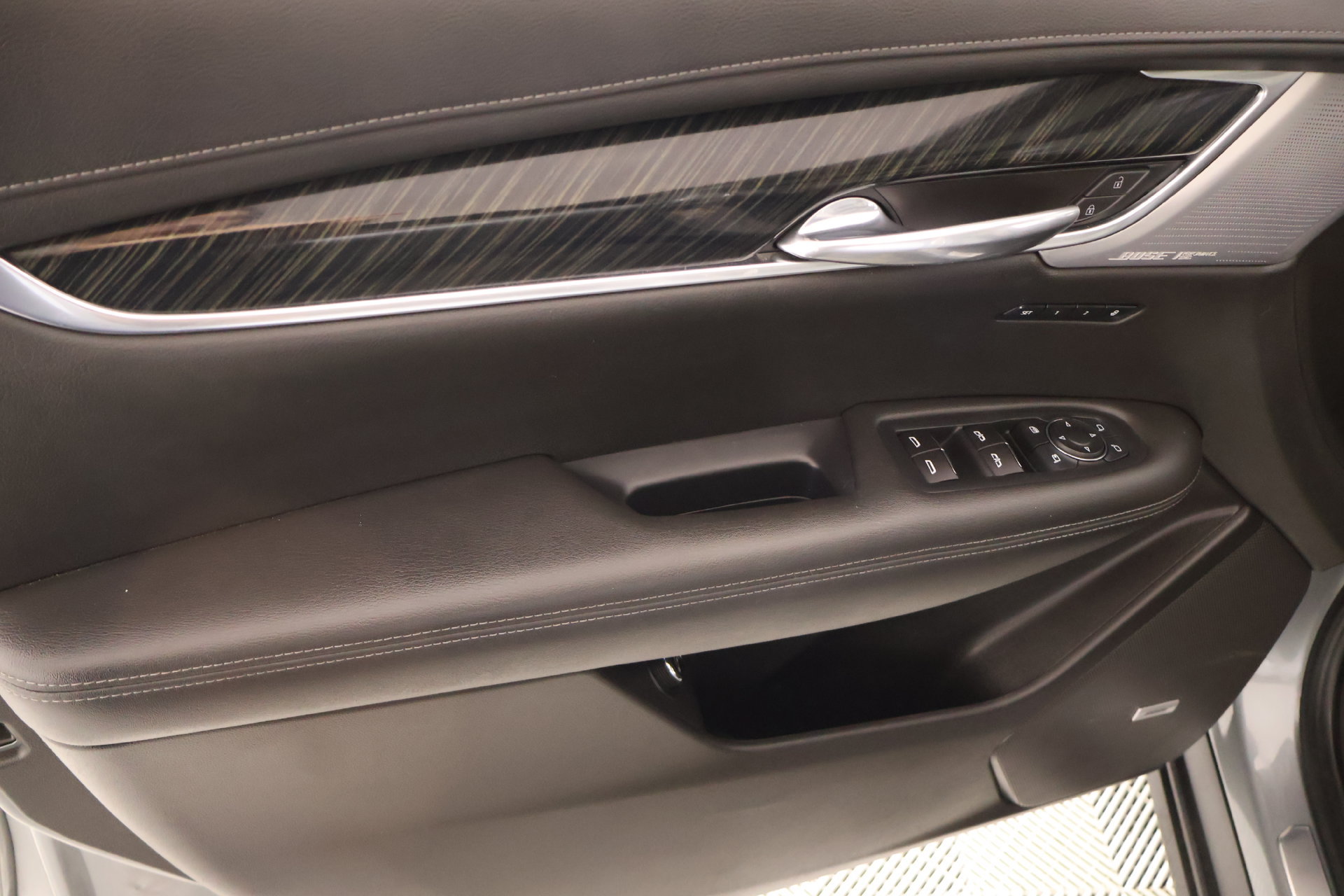 Used 2023 Cadillac XT6 Premium Luxury AWD/4WD image 17