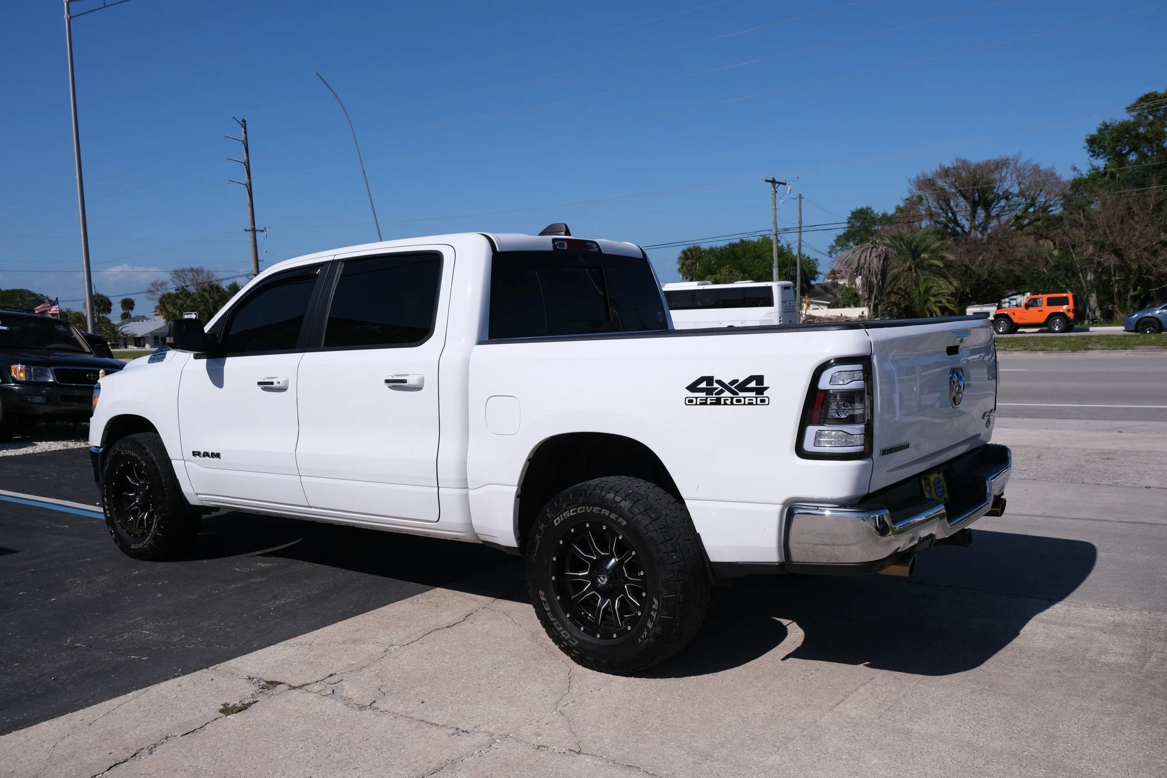 Used 2020 RAM 1500 Big Horn AWD/4WD image 4