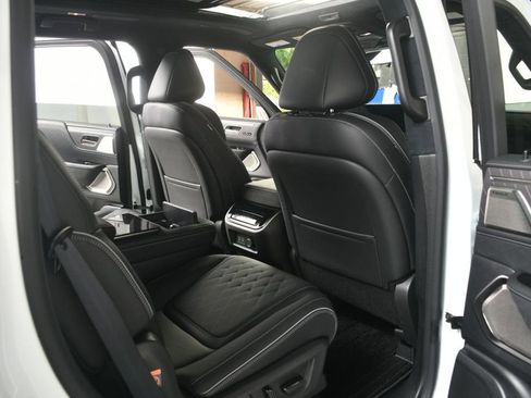 Used 2026 INFINITI QX80 Autograph w/ Premium Cargo Package AWD/4WD image 37