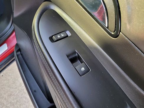 Used 2018 Buick Encore Essence image 8