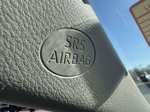 Certified 2021 Toyota Camry SE image 36