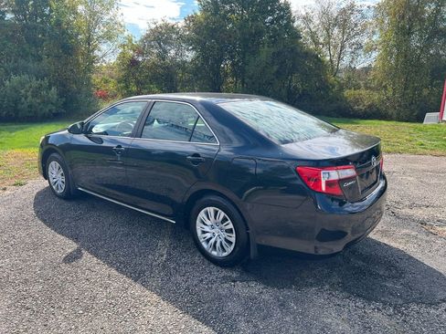 Used 2012 Toyota Camry LE image 6
