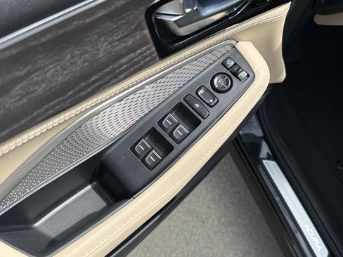 Certified 2023 Acura MDX SH-AWD w/ Advance Package image 9