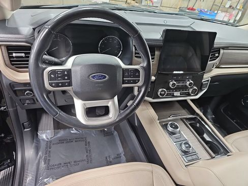 Used 2024 Ford Expedition Max Limited AWD/4WD image 16