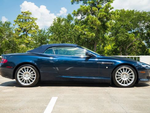 Used 2006 Aston Martin DB9 Volante RWD image 23