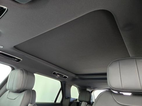 New 2026 Land Rover Range Rover Sport SE AWD/4WD image 9