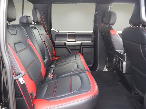 Used 2018 Ford F150 Lariat w/ Equipment Group 502A Luxury RWD image 15