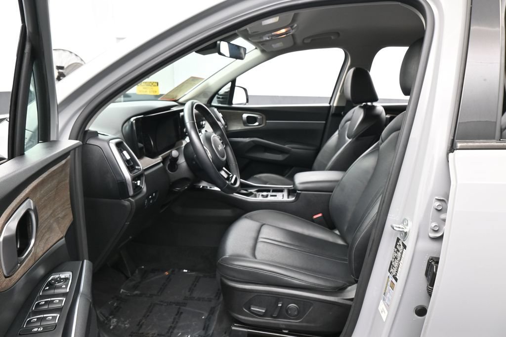 Used 2023 Kia Sorento EX FWD image 10