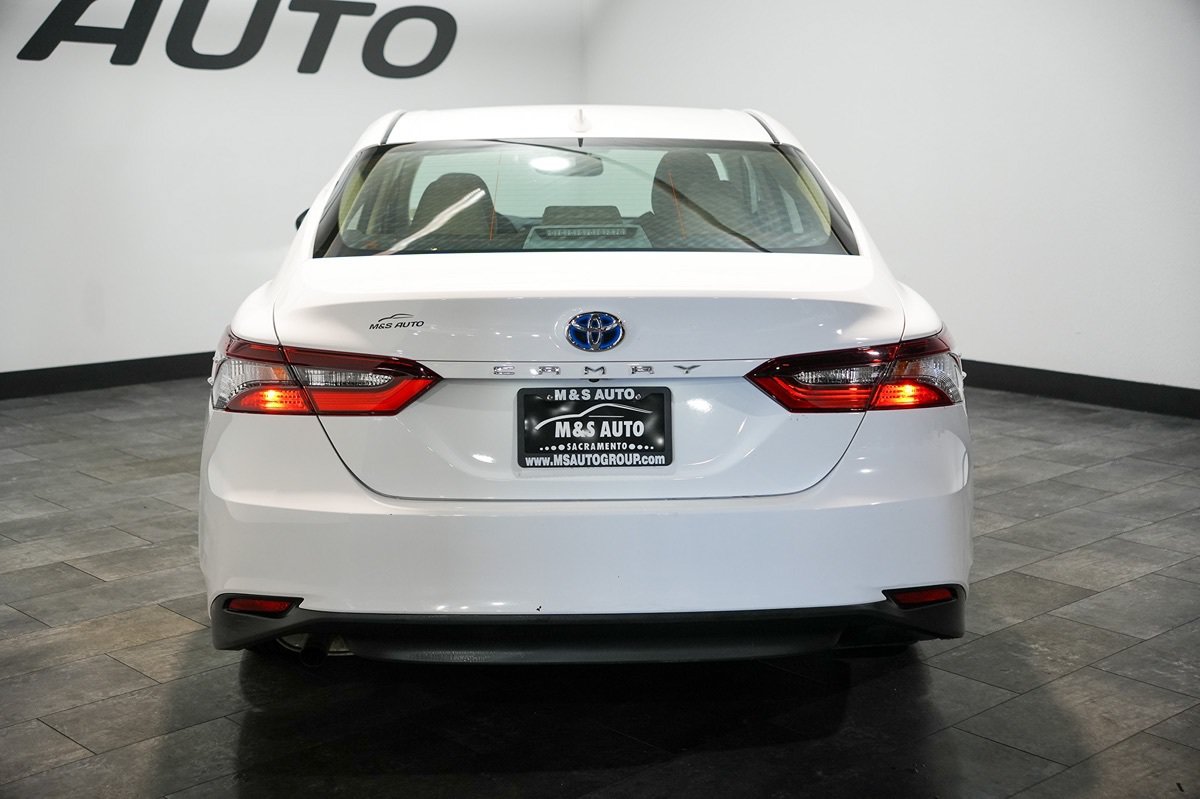 Used 2022 Toyota Camry LE w/ Audio Upgrade Package FWD image 8