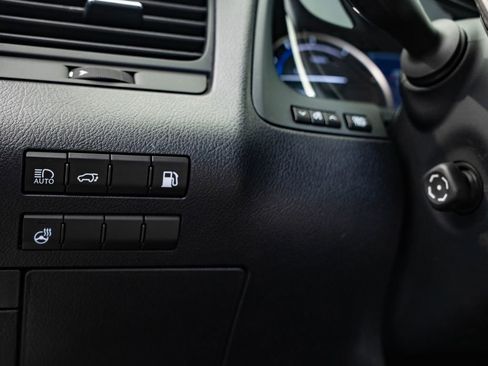 Used 2022 Lexus RX 450hL Luxury w/ Cold Area Package (CT) image 42