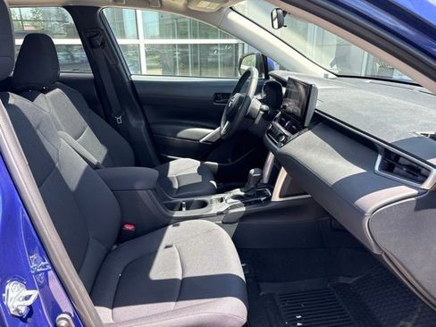 Used 2024 Toyota Corolla Cross LE w/ Moonroof Package AWD/4WD image 34