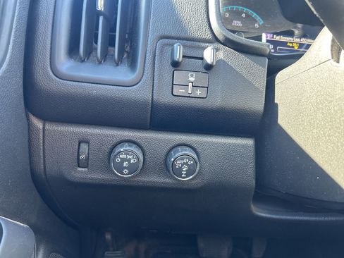 Used 2018 Chevrolet Colorado ZR2 image 14