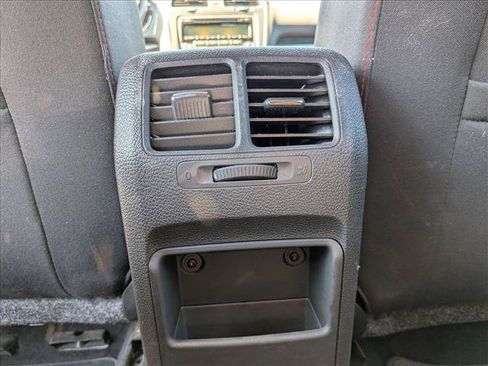 Used 2013 Volkswagen Golf 4-Door FWD image 14