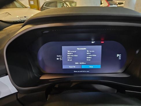 Certified 2023 Volvo XC40 Recharge Ultimate AWD/4WD image 19