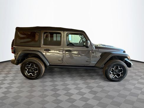 Used 2022 Jeep Wrangler Unlimited Rubicon 4xe AWD/4WD image 5