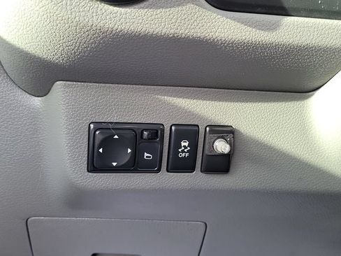 Used 2016 Nissan NV 2500 SV RWD image 18