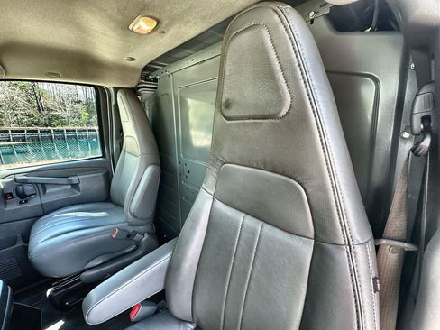 Certified 2023 GMC Savana 2500 w/ Driver Convenience Package image 23