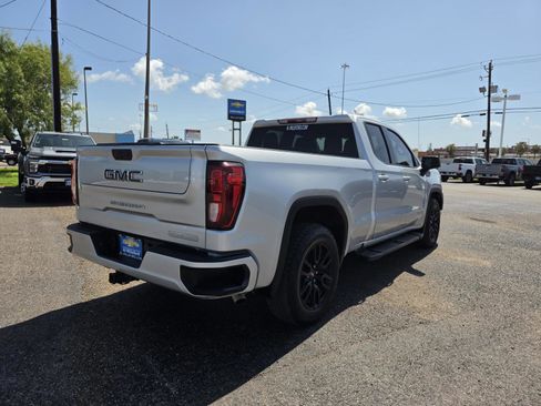 Used 2022 GMC Sierra 1500 Elevation w/ LPO, Elevation Black Package RWD image 5