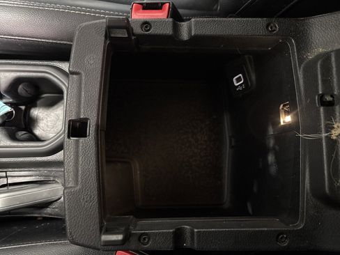 Used 2018 Jeep Wrangler Unlimited Sahara image 26