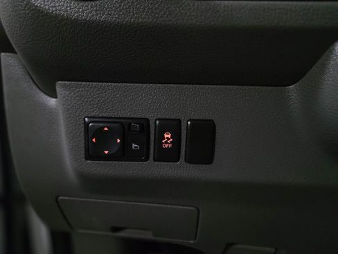 Used 2019 Nissan NV 3500 SL image 27