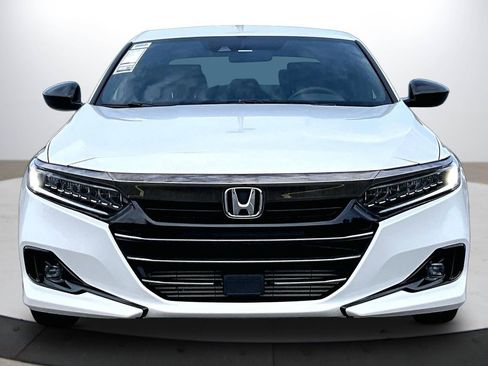 Used 2022 Honda Accord Sport image 3