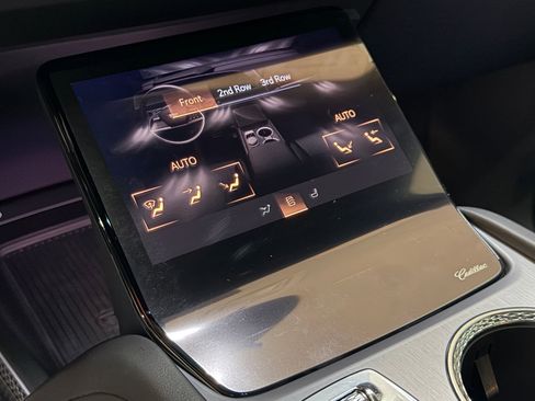 New 2026 Cadillac Vistiq Sport image 36