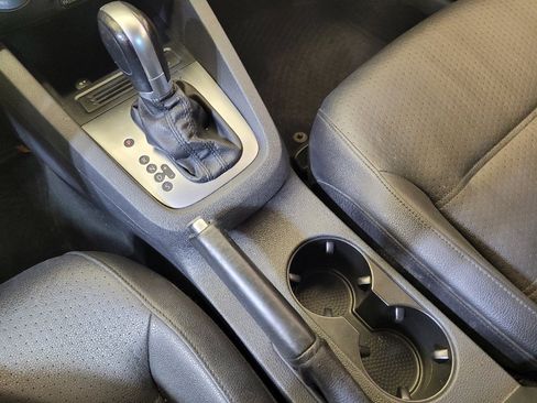 Used 2014 Volkswagen Jetta SE FWD image 26