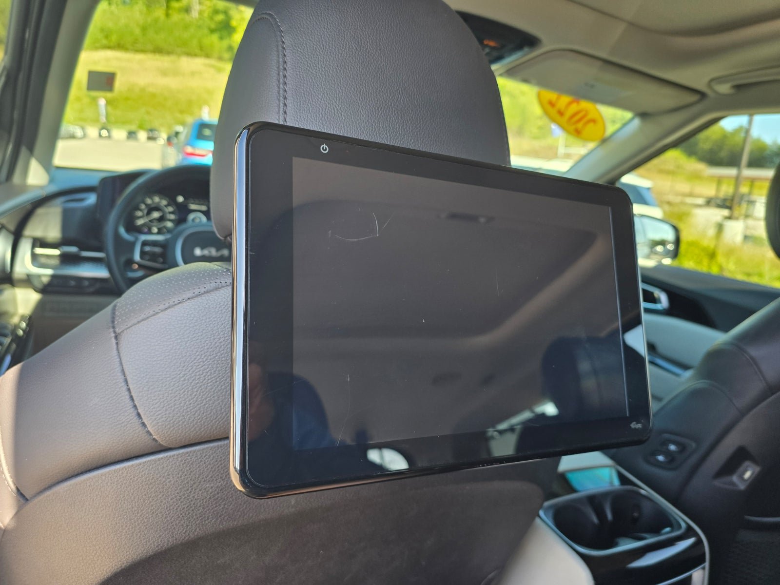 Used 2022 Kia Carnival SX Prestige FWD image 24