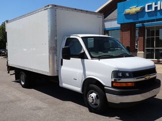 Used 2022 Chevrolet Express 3500 w/ Power Convenience Package RWD video 2