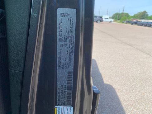 New 2025 Jeep Gladiator Sport image 30