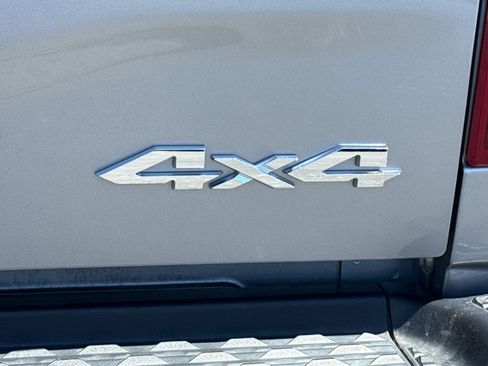 Used 2024 RAM 2500 Limited AWD/4WD image 37