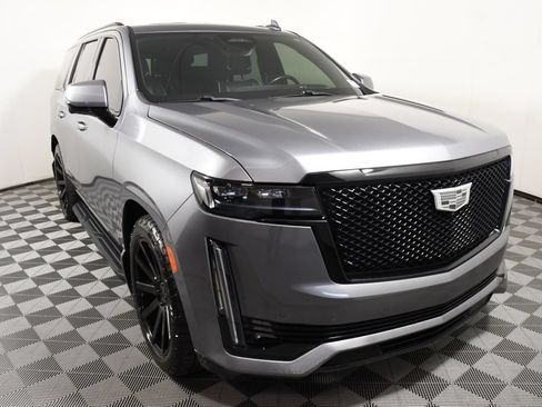 Used 2021 Cadillac Escalade Sport w/ Driver Assist Tech Package AWD/4WD image 9