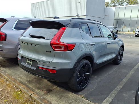 New 2026 Volvo XC40 B5 Ultra w/ Protection Package Premier image 9