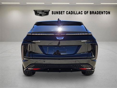 New 2026 Cadillac Lyriq V image 6