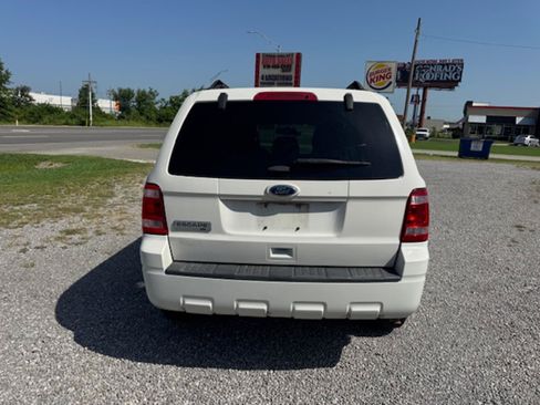 Used 2012 Ford Escape XLT AWD/4WD image 3