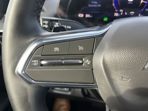 Used 2025 Chevrolet Silverado EV LT image 22