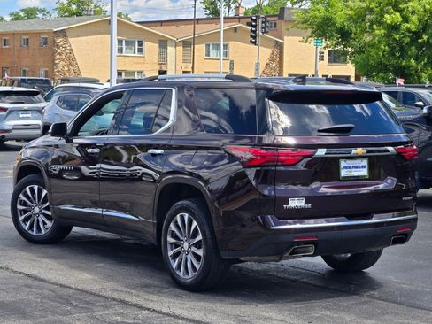Used 2023 Chevrolet Traverse Premier FWD image 17