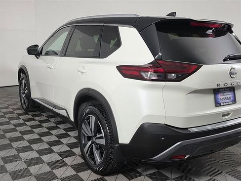 Used 2023 Nissan Rogue SL AWD/4WD image 6