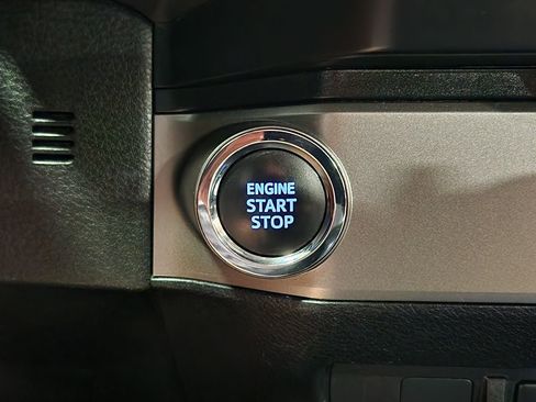 Used 2023 Toyota Tacoma SR5 image 40