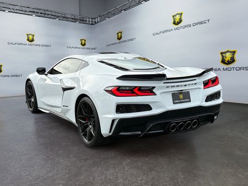 Used 2024 Chevrolet Corvette Z06 image 3