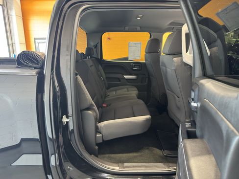 Used 2018 Chevrolet Silverado 1500 LT w/ All Star Edition AWD/4WD image 18