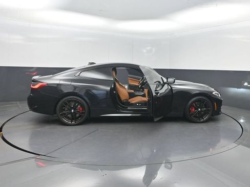 Used 2021 BMW 430i Coupe w/ M Sport Package RWD image 40