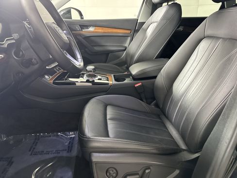Used 2023 Audi Q5 2.0T Premium Plus AWD/4WD image 2