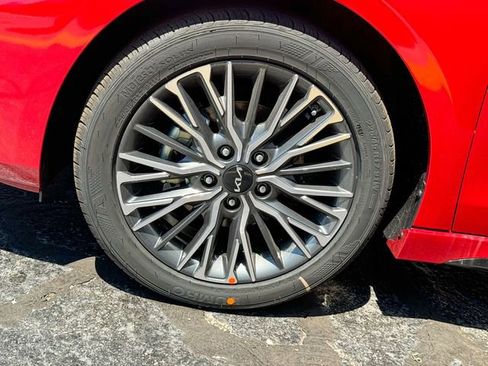 Certified 2024 Kia Forte GT-Line image 13