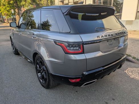 Used 2020 Land Rover Range Rover Sport HSE image 4