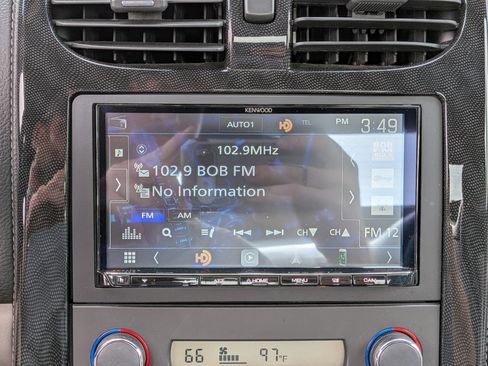 Used 2010 Chevrolet Corvette Convertible w/ Preferred Equipment Group image 28