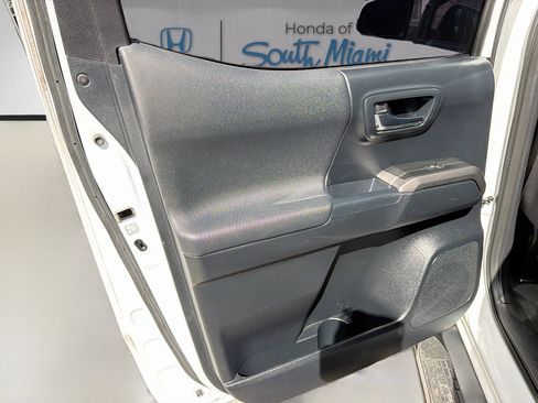 Used 2016 Toyota Tacoma TRD Sport w/ Premium & Technology Package image 24