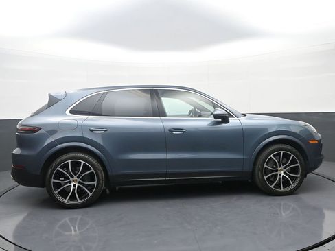 Used 2019 Porsche Cayenne S AWD/4WD image 8