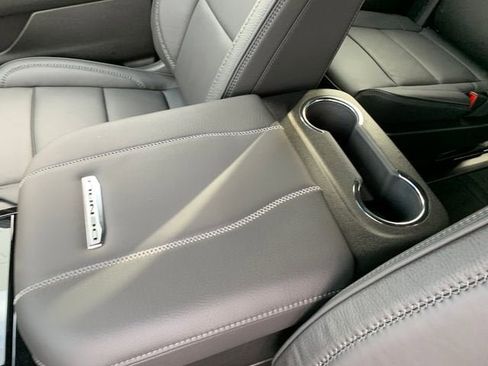New 2026 GMC Yukon XL Denali AWD/4WD image 27